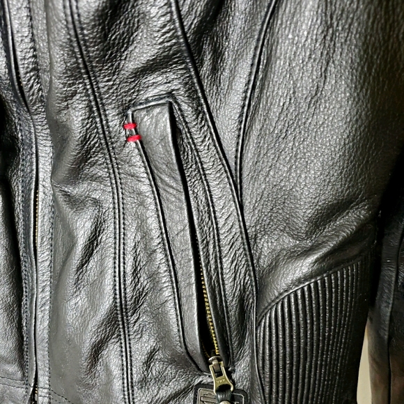 Harley Davidson leather riding jacket w/lining - Picture 5 of 16